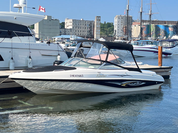 2002 Rinker 212 Captiva