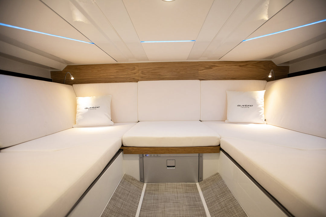 2027 De Antonio D36 Cabin