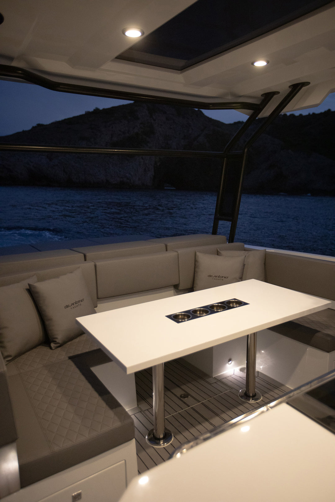 2027 De Antonio D36 Cabin