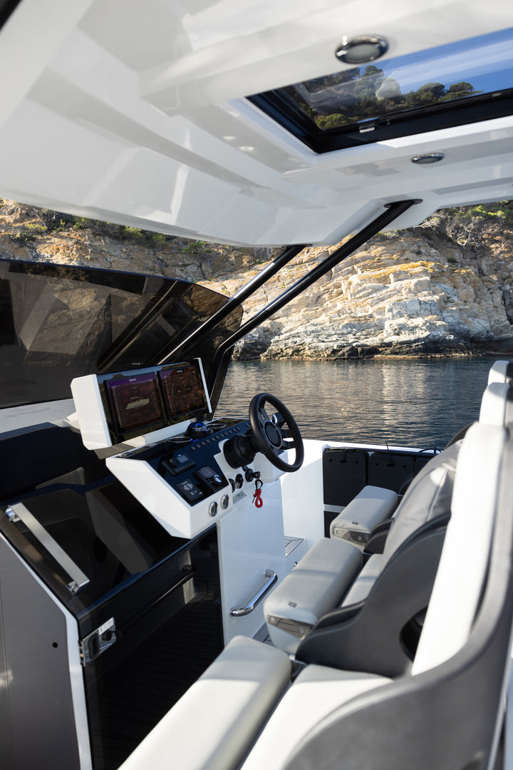 2027 De Antonio D36 Cabin