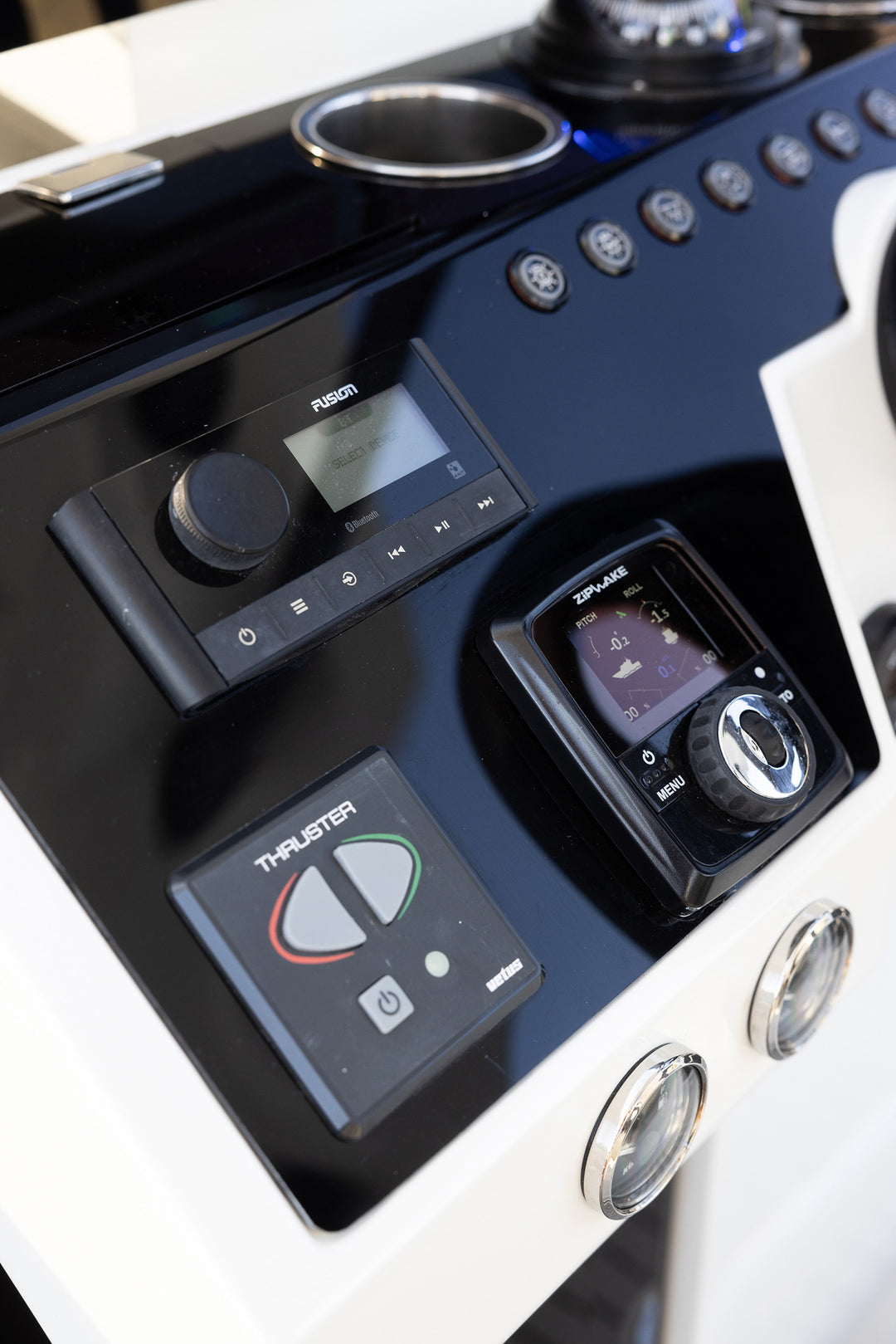 2027 De Antonio D36 Cabin