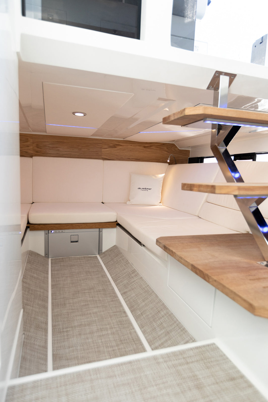 2027 De Antonio D36 Cabin