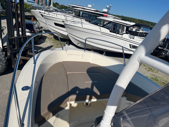 2022 White Shark 210 CC