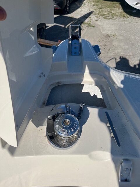 2022 White Shark 210 CC