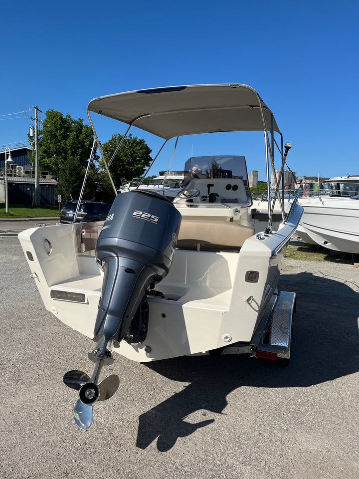 2023 White Shark 230 CC