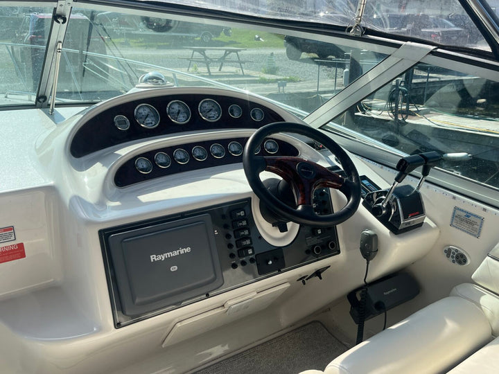 2003 Monterey 322 Express Cruiser