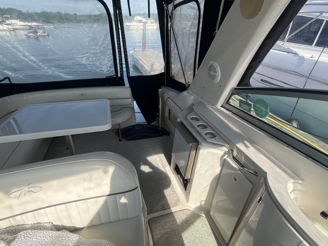 2003 Monterey 322 Express Cruiser