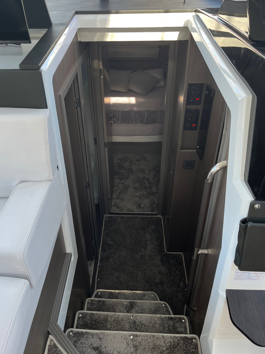 2026 Jeanneau NC 1295 Coupe