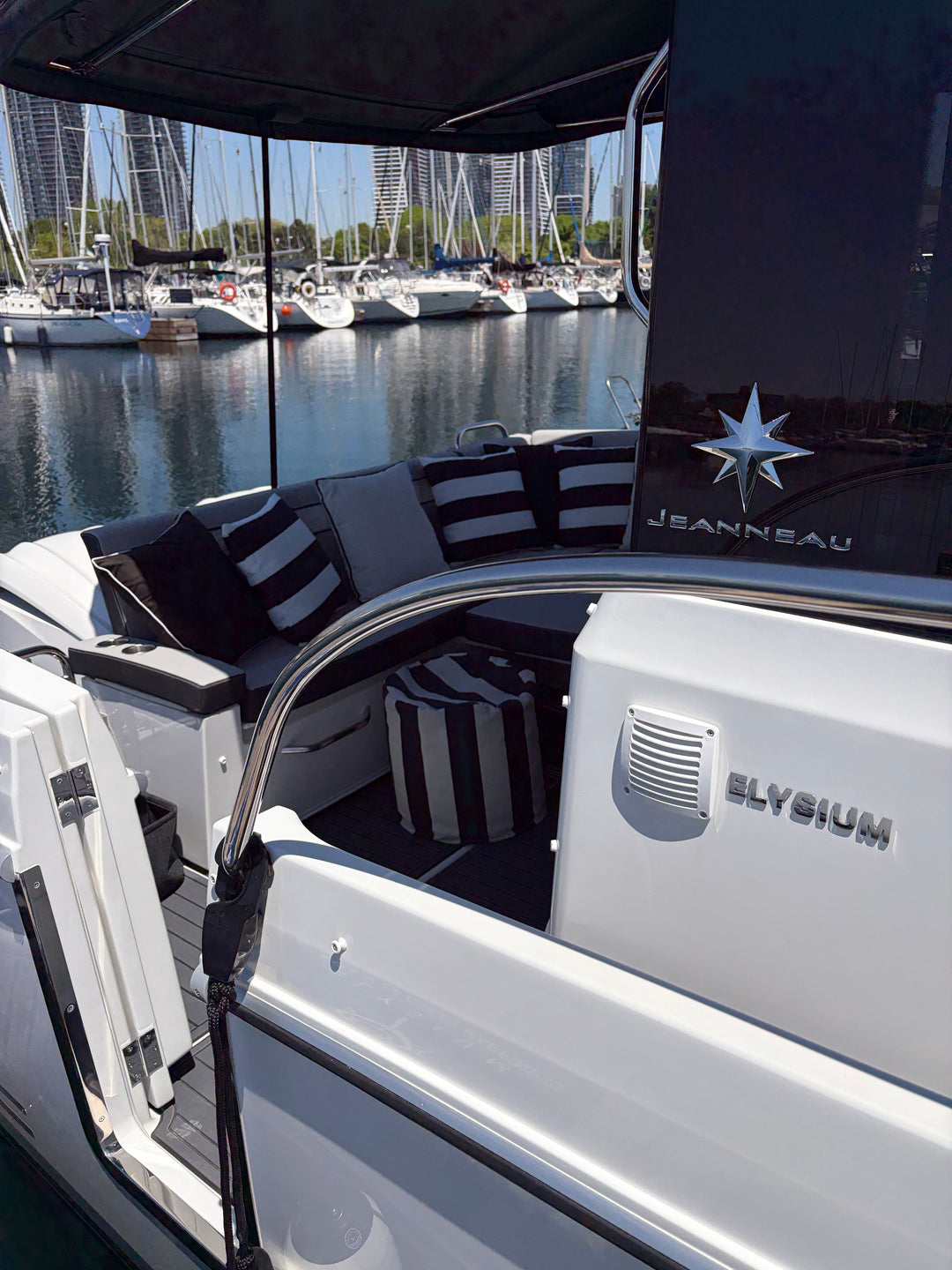 2026 Jeanneau NC 895 S2