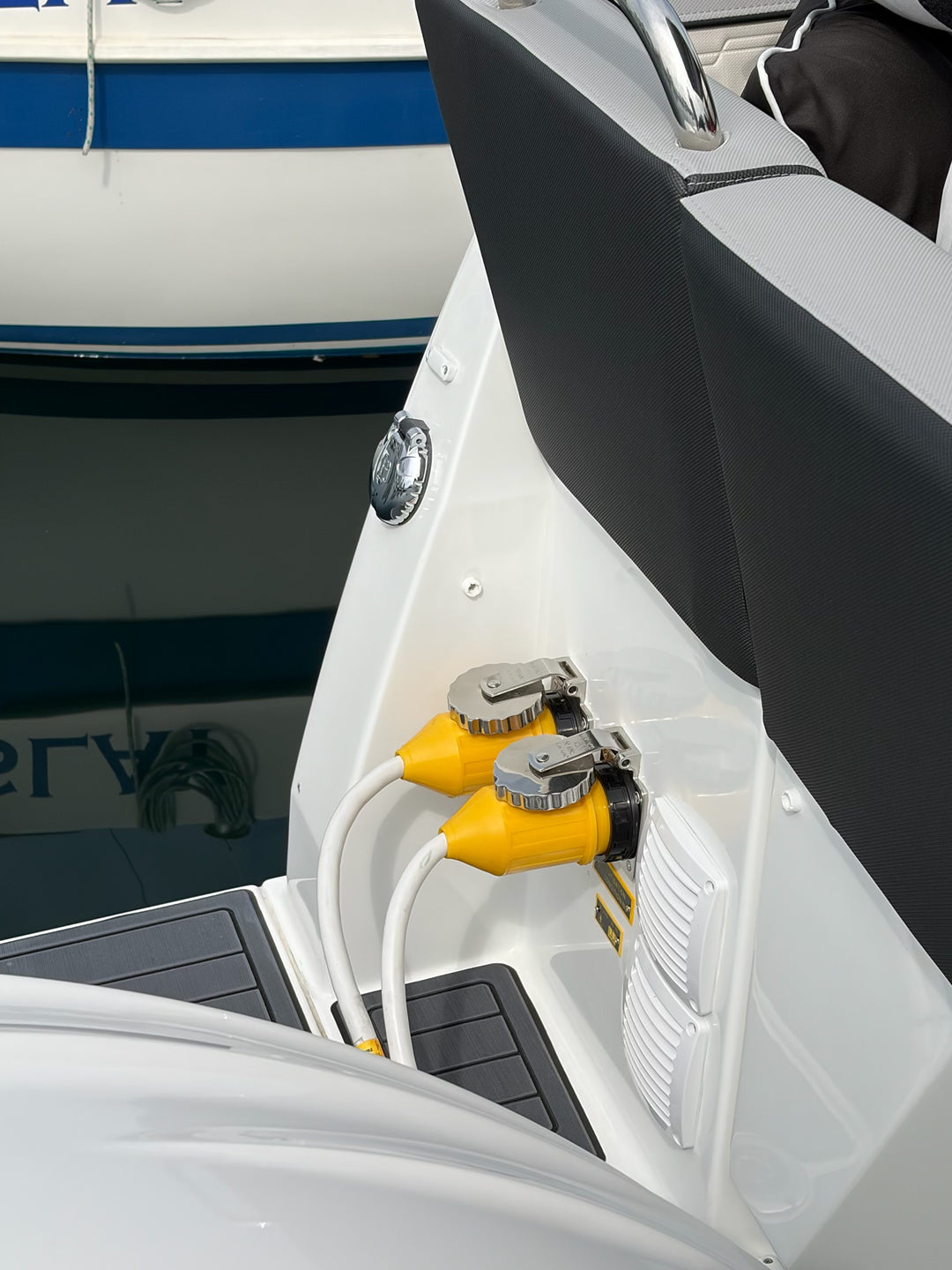 2026 Jeanneau NC 895 S2