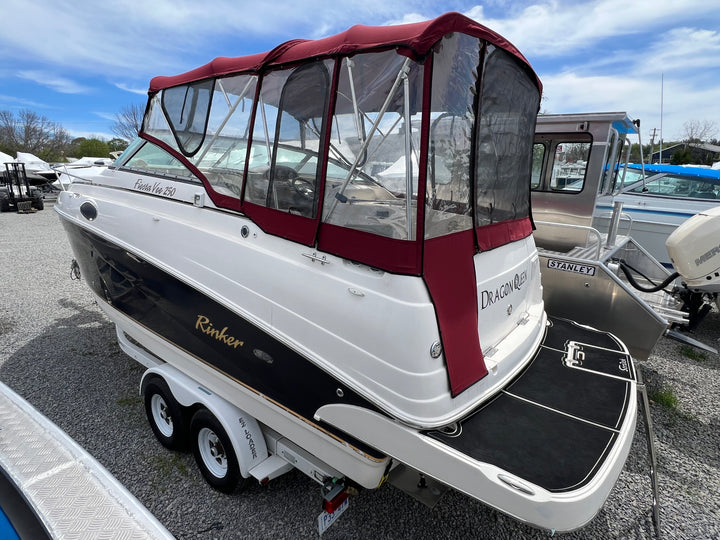 2005 Rinker 250 Fiesta Vee