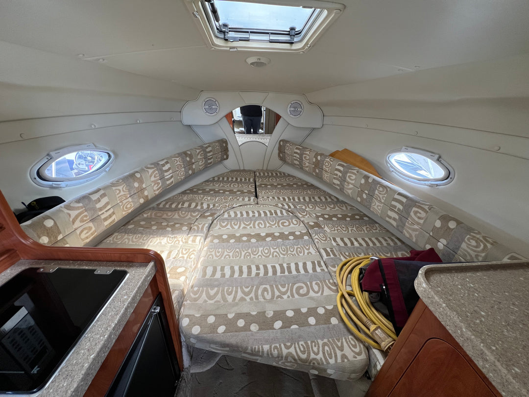 2005 Rinker 250 Fiesta Vee
