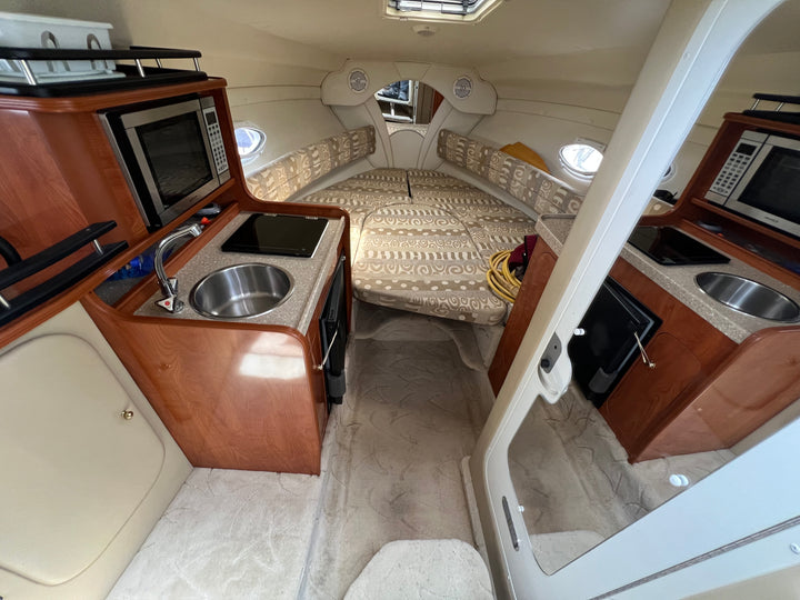 2005 Rinker 250 Fiesta Vee