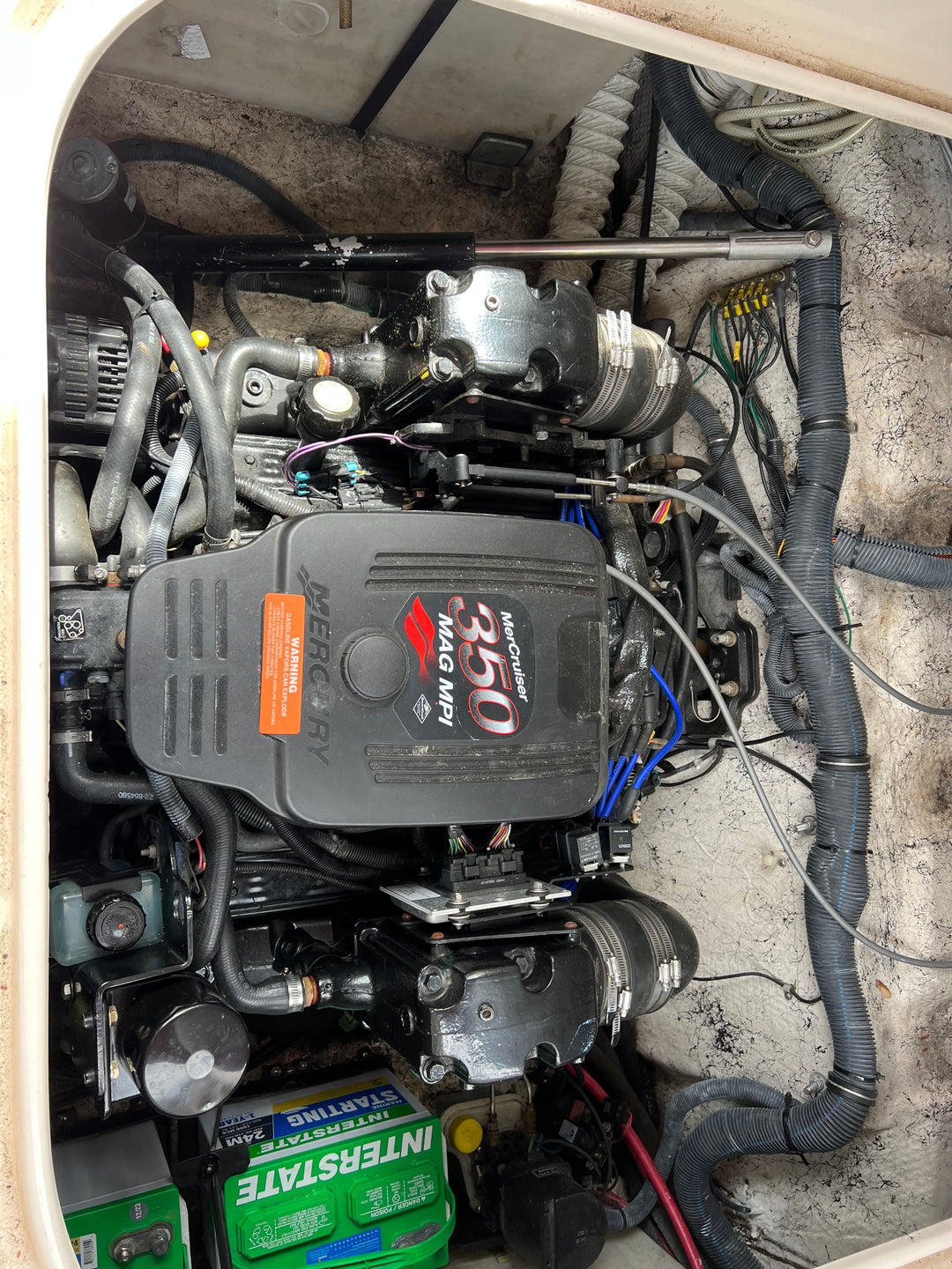 2005 Rinker 250 Fiesta Vee