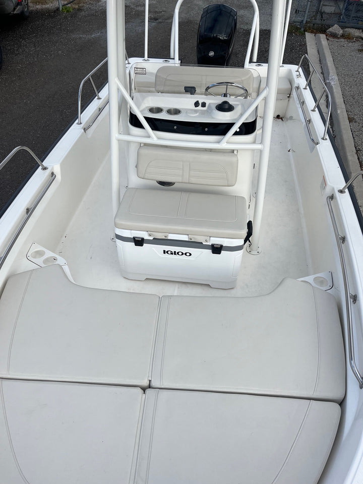 2025 Boston Whaler 190 Montauk