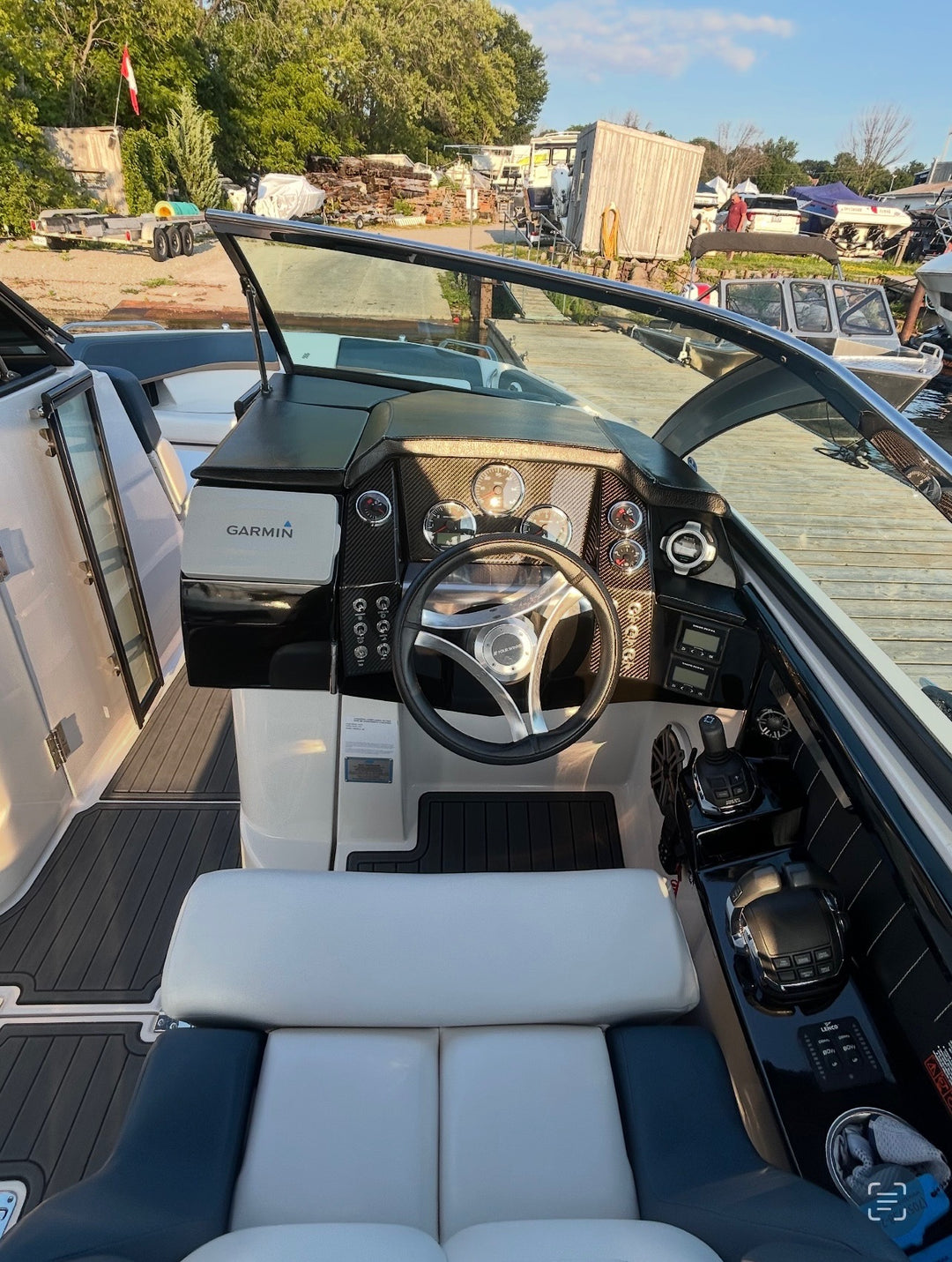 2014 Four Winns H290