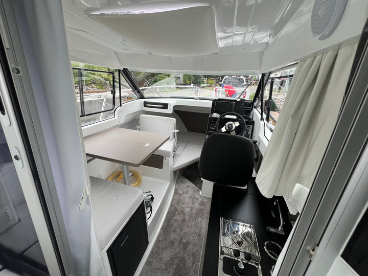 2027 Jeanneau NC 695 S2