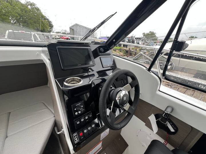 2027 Jeanneau NC 695 S2
