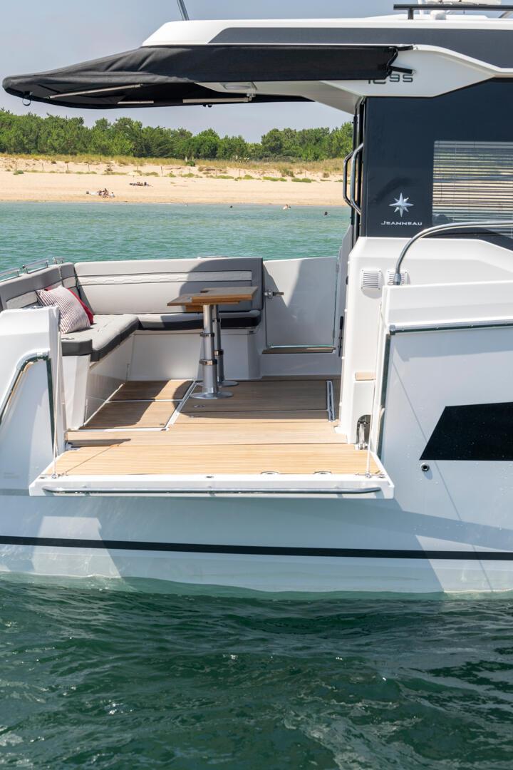 2027 Jeanneau NC 1295 Coupe