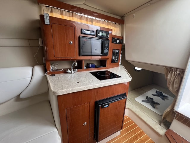 2006 Regal 2565 Window Express