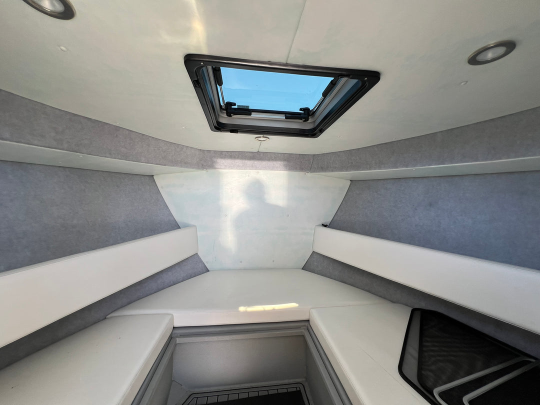 2019 Lighthouse 264 Sportfish