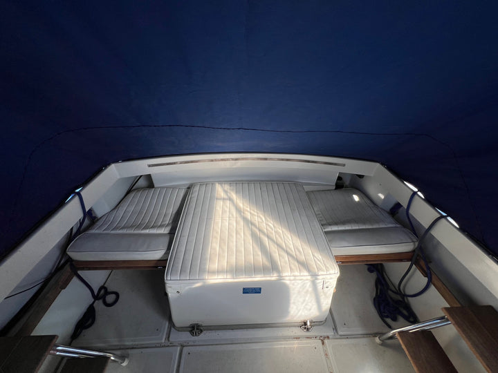 1987 Limestone 24 Express Cruiser