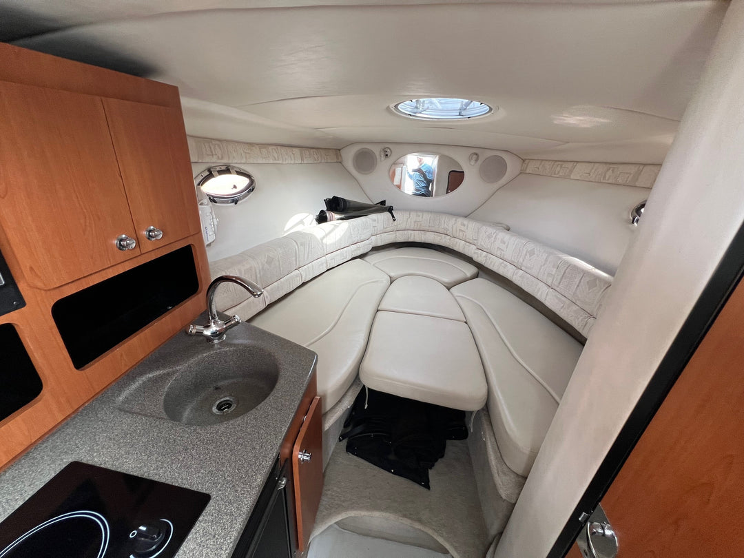 2004 Crownline 270 CR