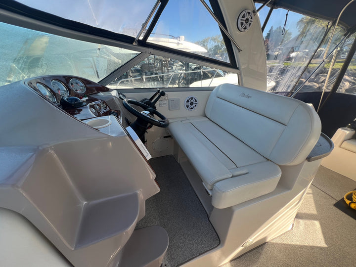 2005 Rinker Fiesta Vee 320