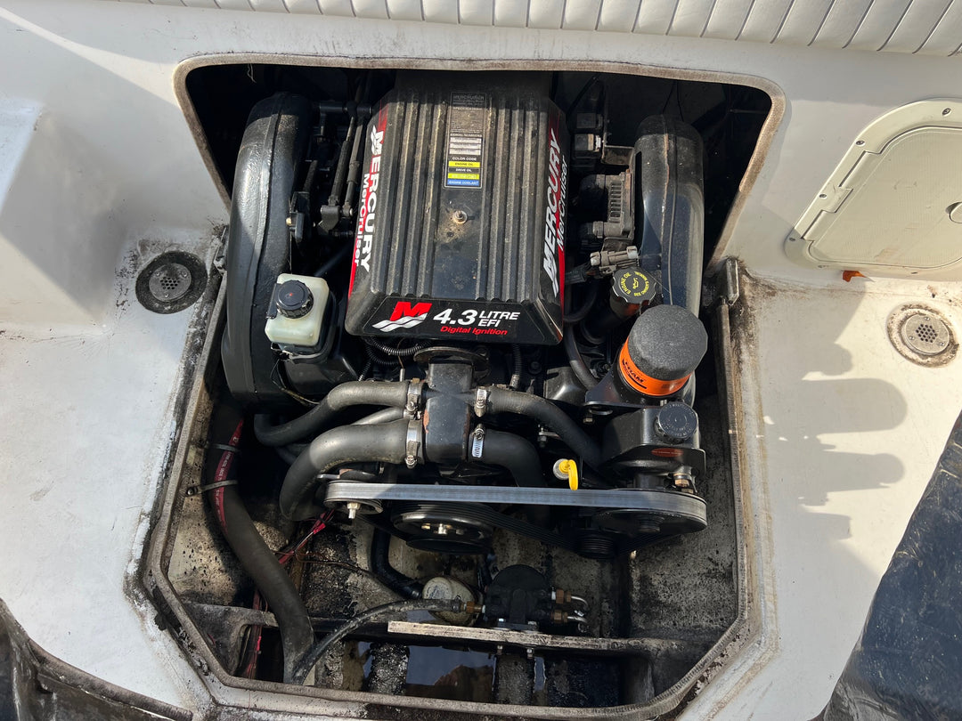 2000 Cutter ProFisher 23FT