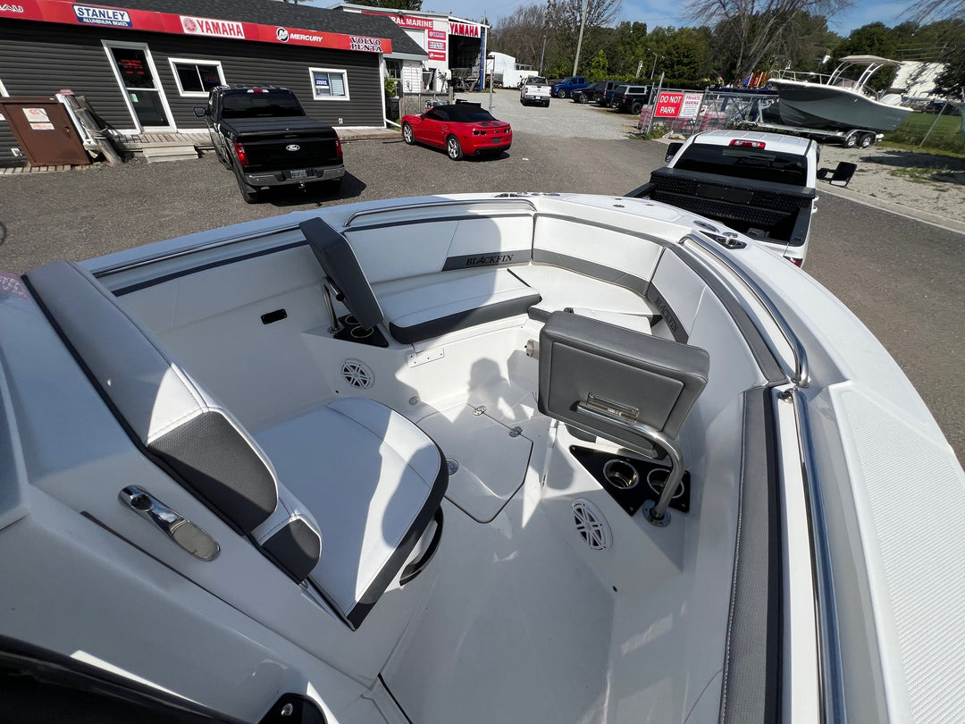 2020 Blackfin 212 CC