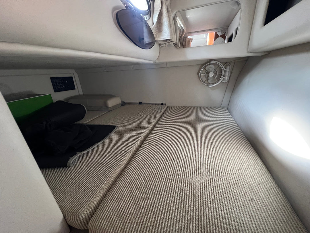 2004 Crownline 270 CR