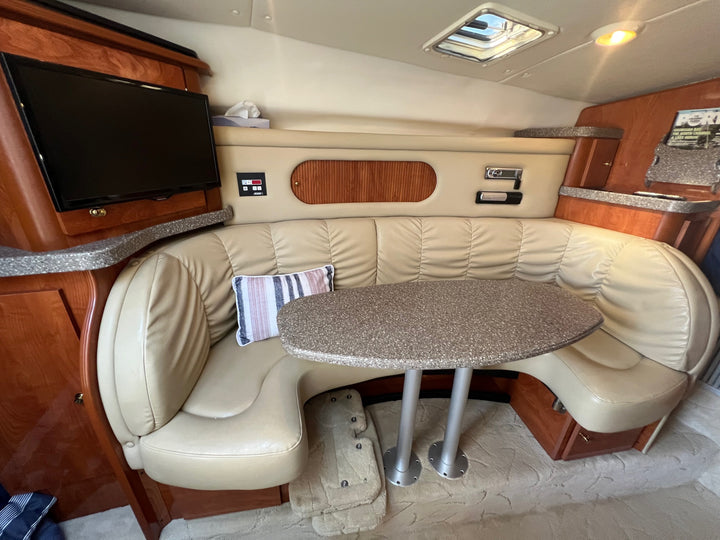 2005 Rinker Fiesta Vee 320