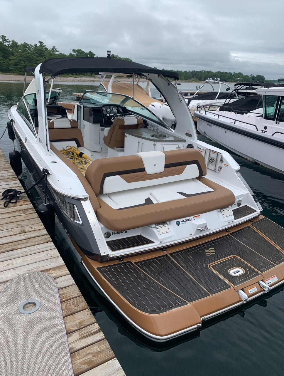 2020 Four Winns H290