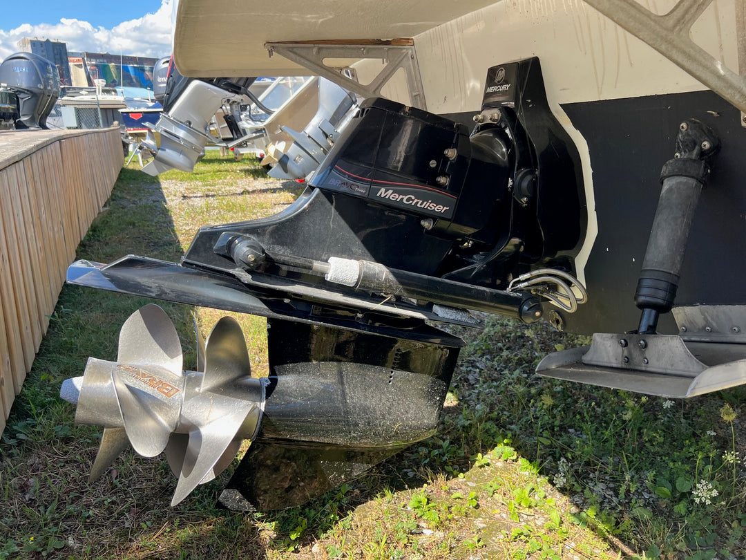 1990 Chris-Craft Sea Hawk 25'