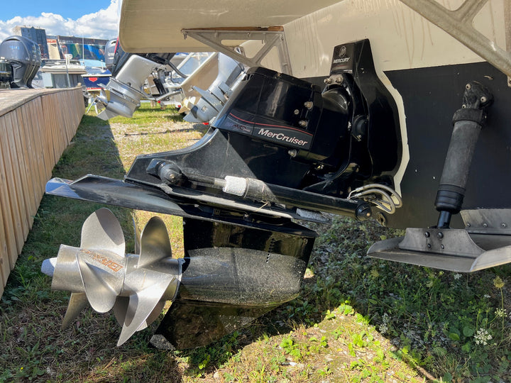 1990 Chris-Craft Sea Hawk 25'