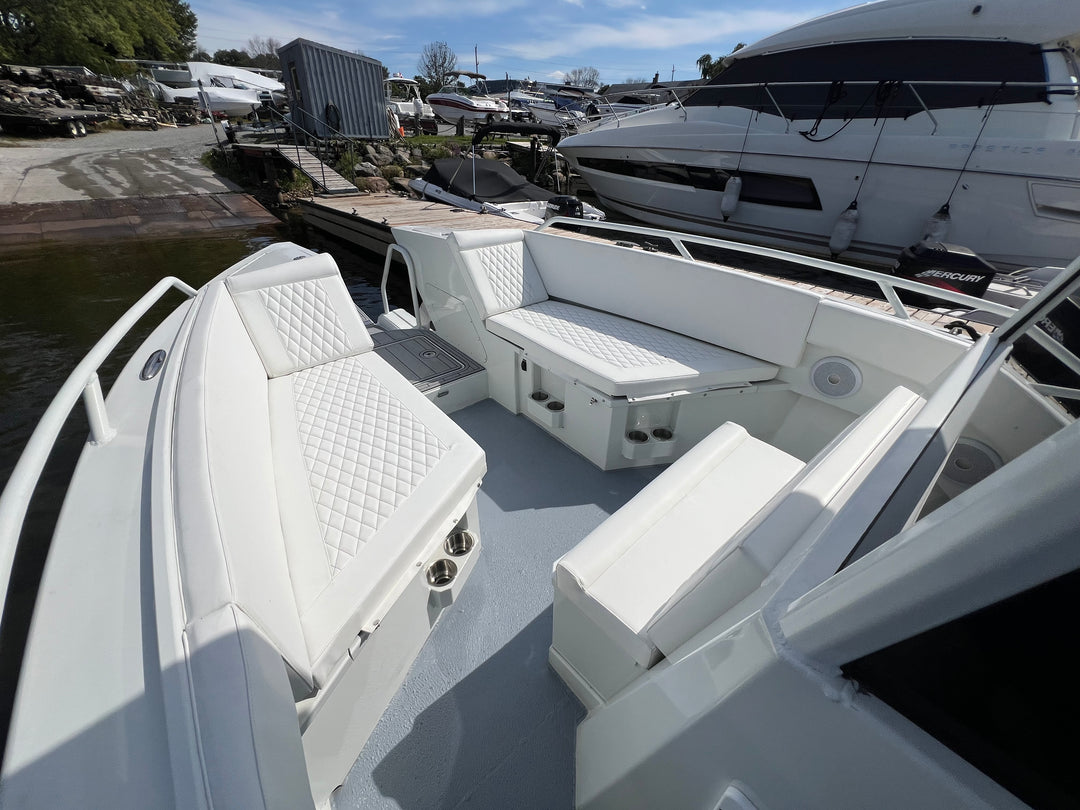 2025 Lighthouse 23 Shorecraft