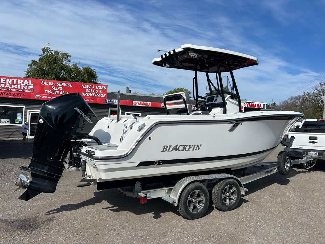 2020 Blackfin 212 CC