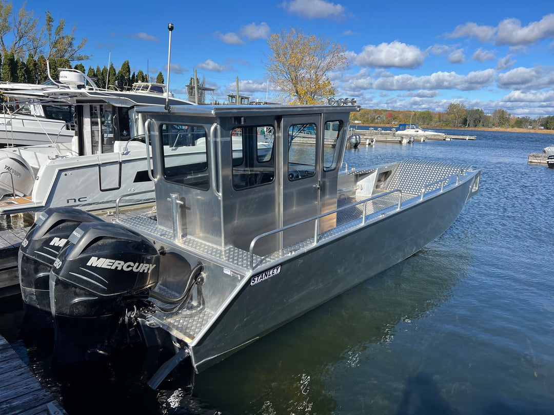 2025 Stanley 26 Pulsecraft Closed Cabin