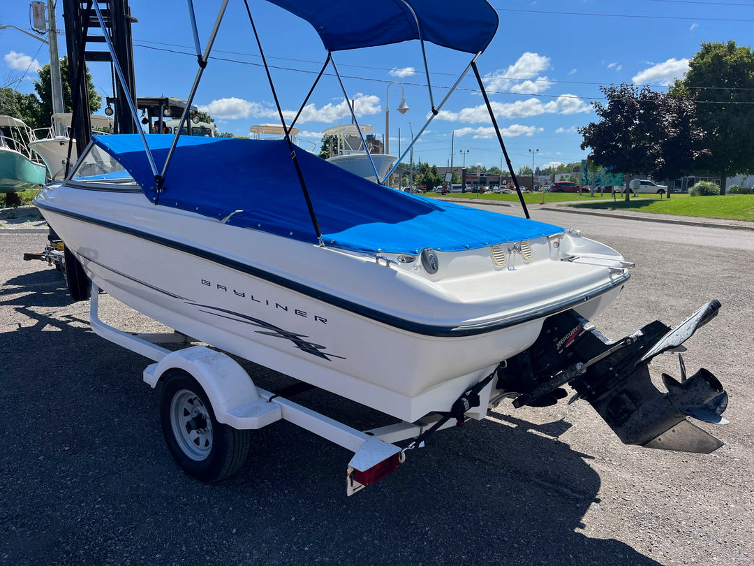 2004 Bayliner 175