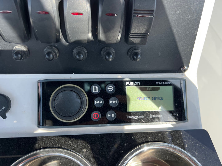 2020 Blackfin 212 CC