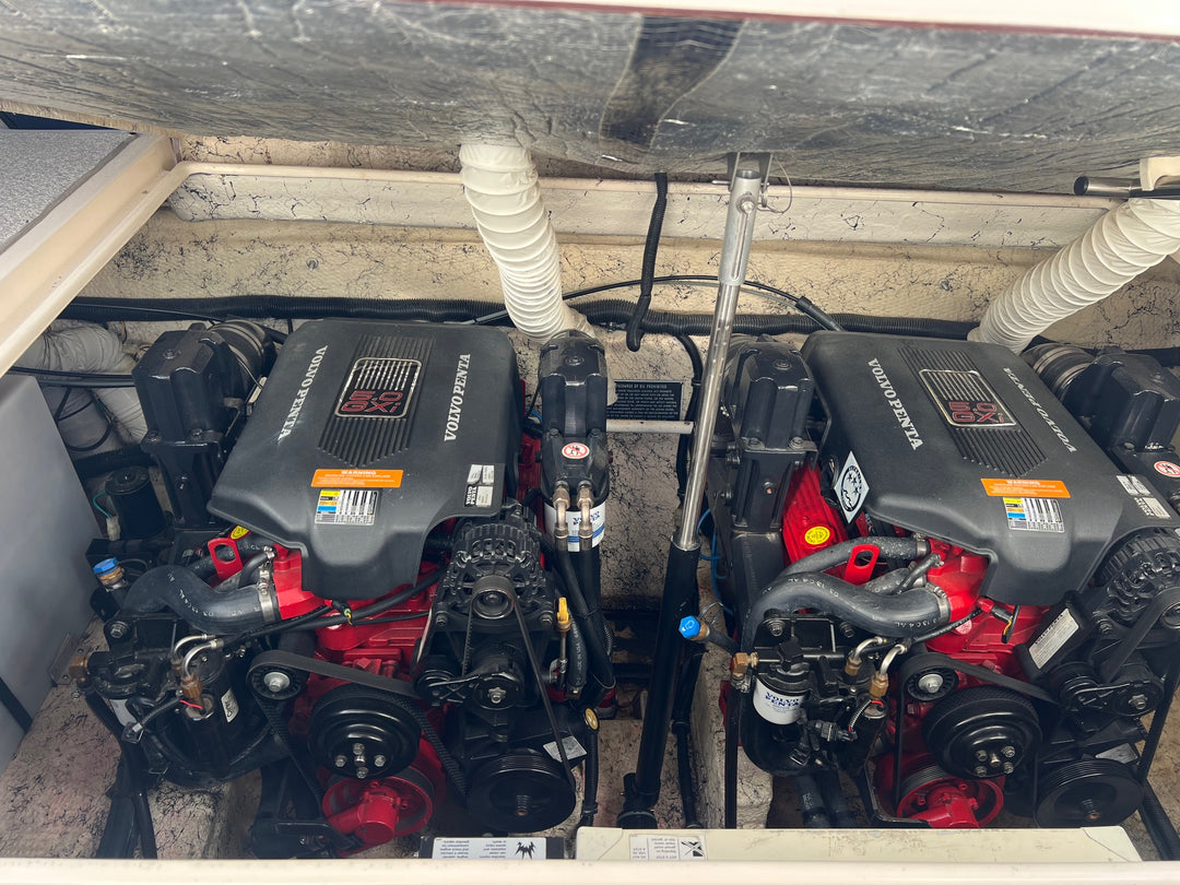 2005 Rinker Fiesta Vee 320