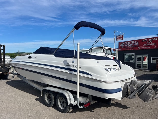 2001 Chris Craft 262 Deck Boat