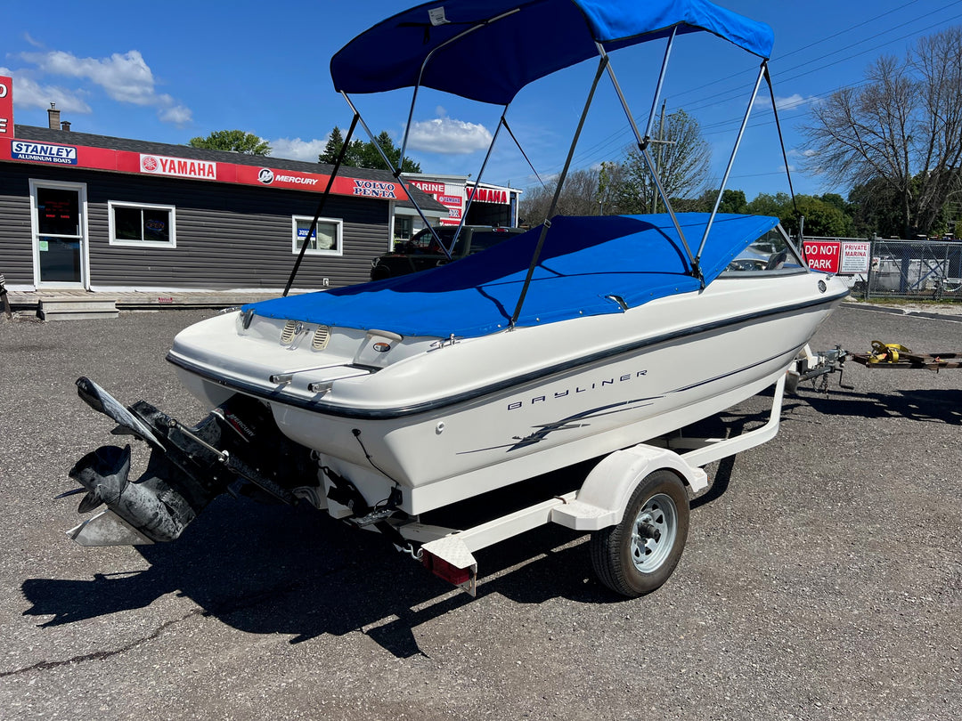 2004 Bayliner 175