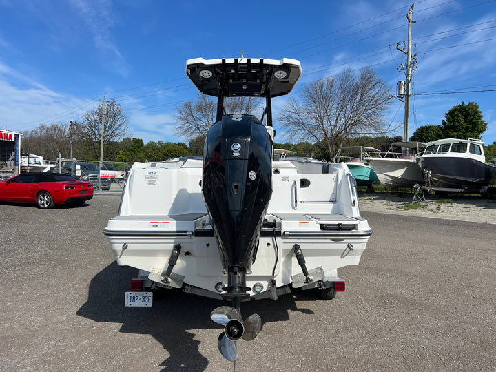 2020 Blackfin 212 CC