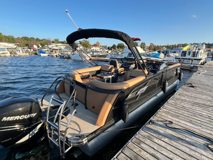 2021 Godfrey AquaPatio 255