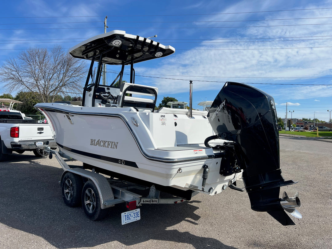 2020 Blackfin 212 CC
