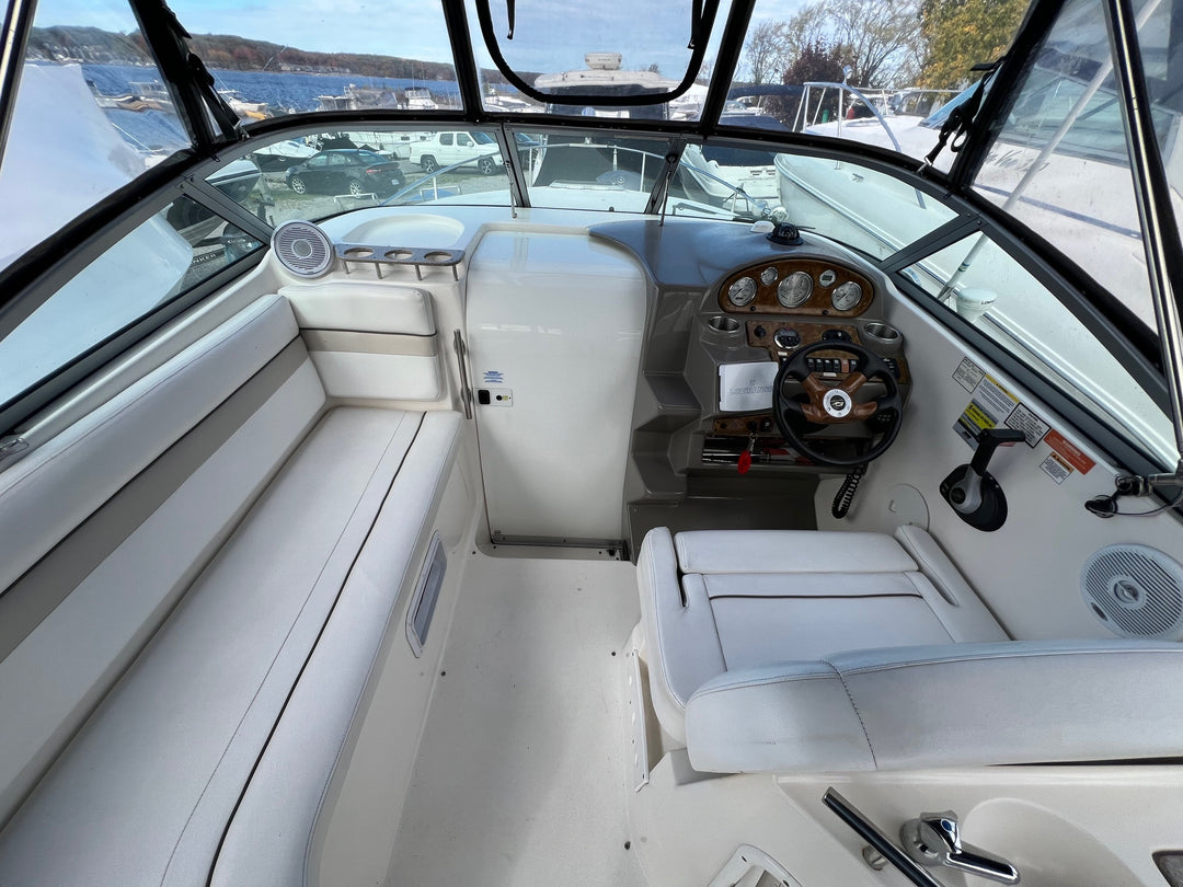 2007 Rinker 250 Fiesta Vee
