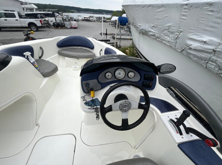 2000 Sea-Doo Challenger 200 Jet Boat
