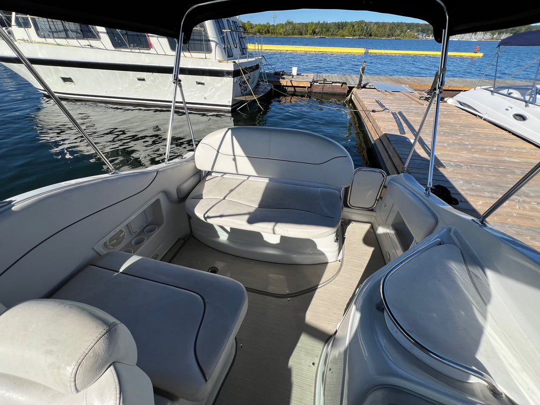 2004 Crownline 270 CR