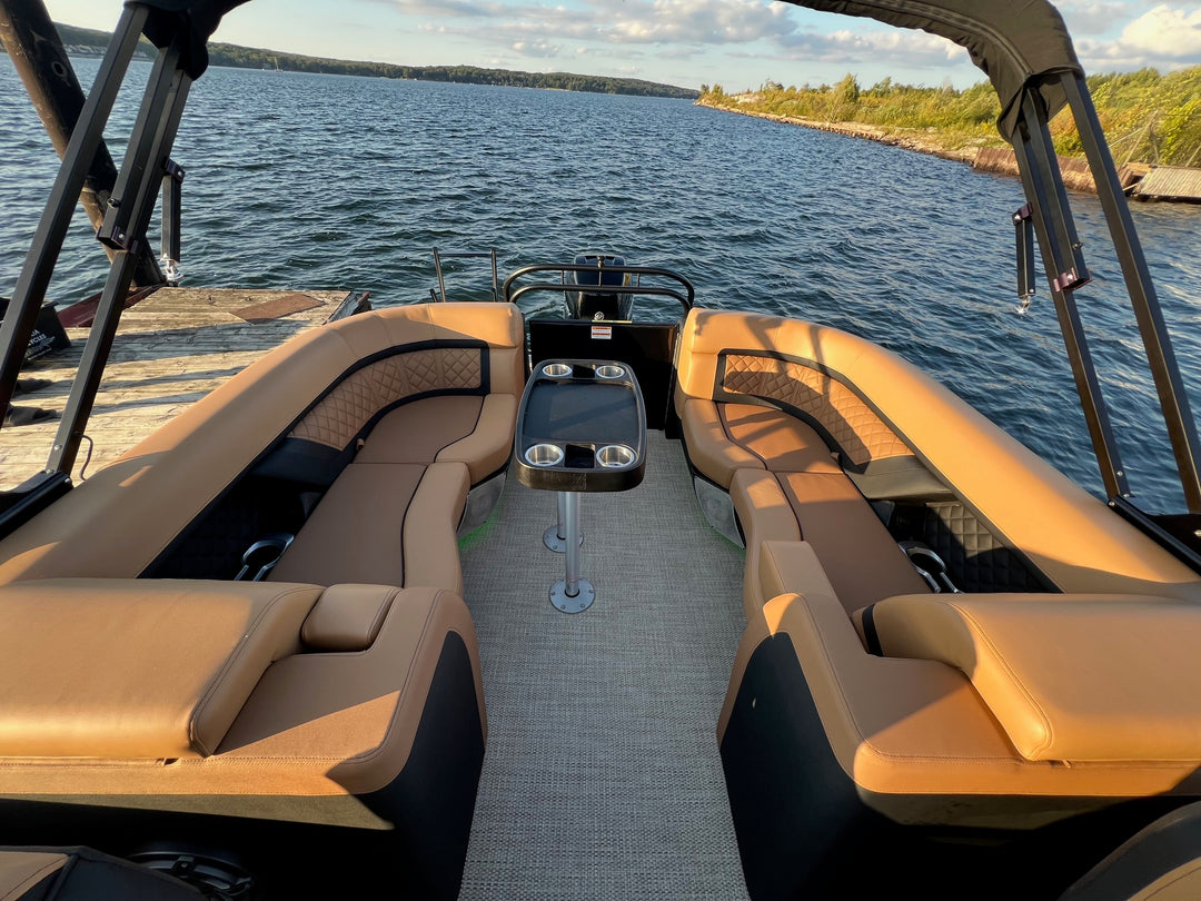 2021 Godfrey AquaPatio 255